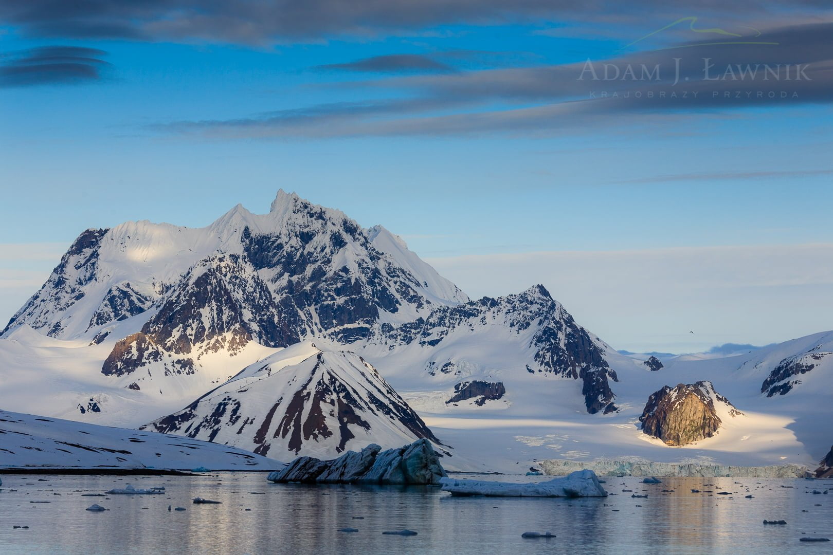 Spitsbergen, Arctic 0606-00697C